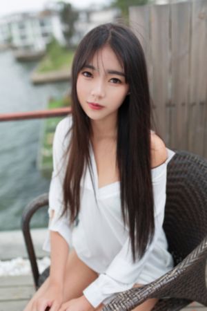 一二三精品区_DVD迅雷电影在线