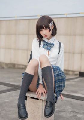 亚洲国产日韩制服精品一区二区_国内精品91最新在线观看